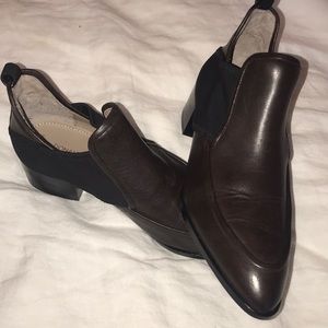 Donald/ Pliner Brown shoe
